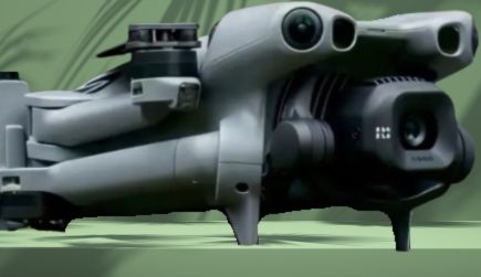 Illustration DJI Mini 5 Pro - avant du drone